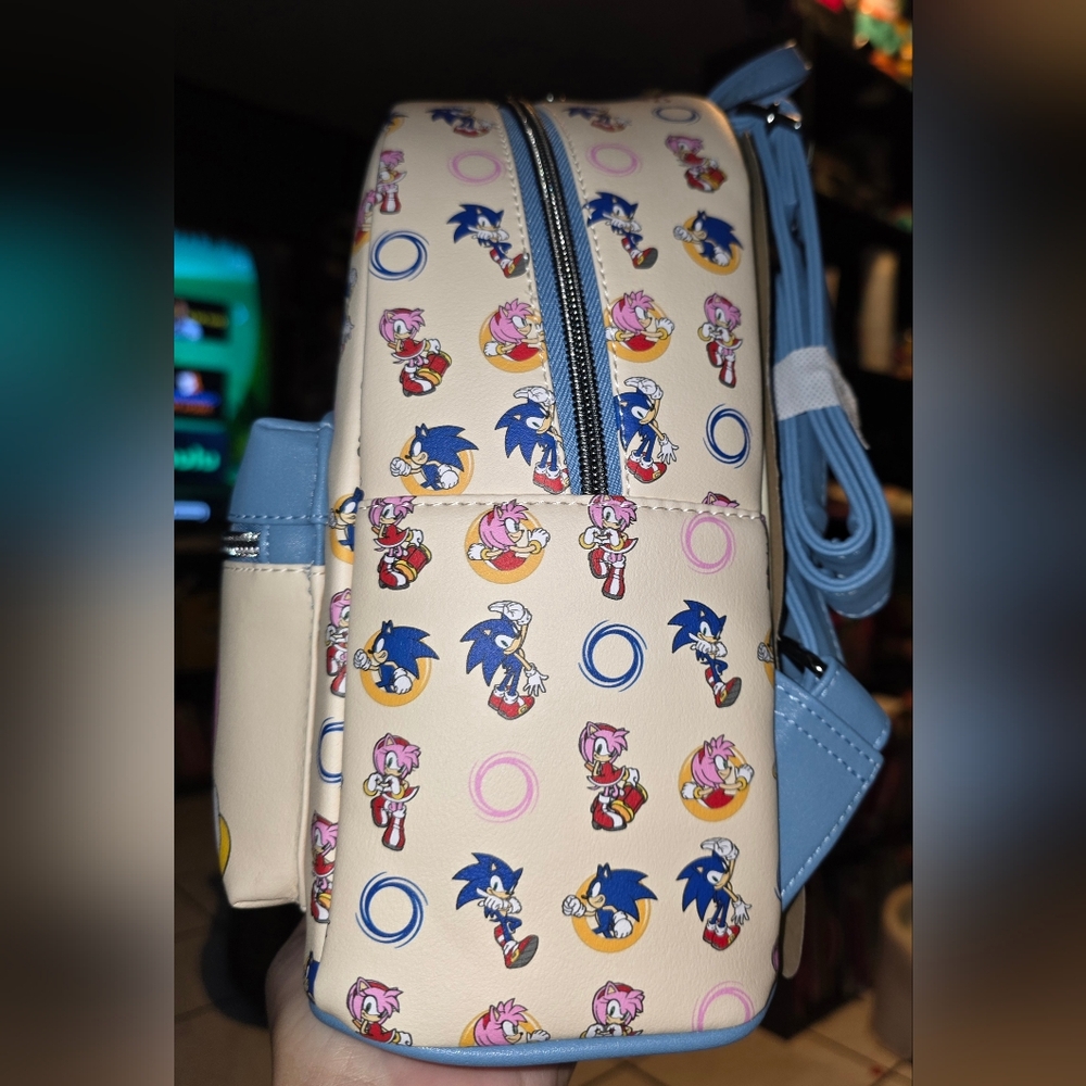 Brand New! Loungefly Sonic The Hedgehog Amy Rose & Sonic Mini Backpack - Picture 4 of 5